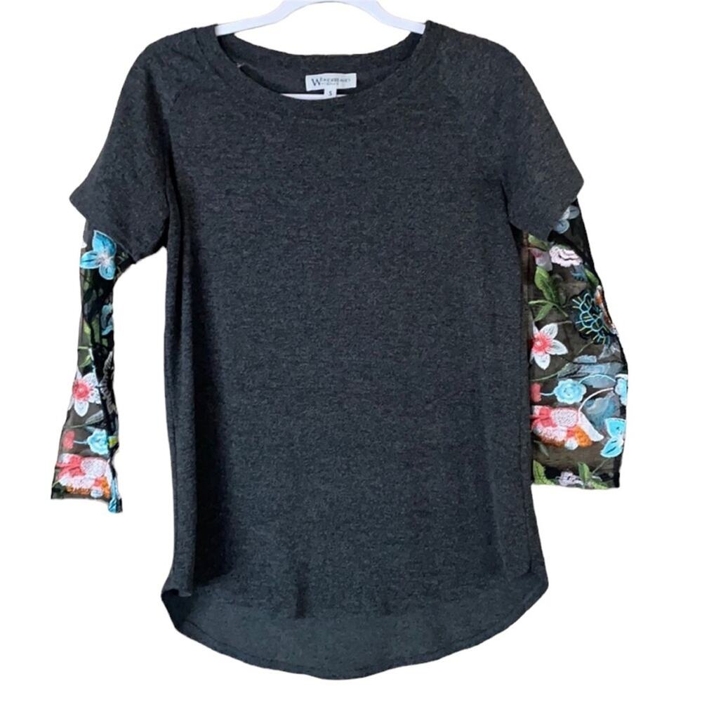 Wonderland by Orange Gray Top Sheer Mesh Floral Embroidered Sleeves Size Small